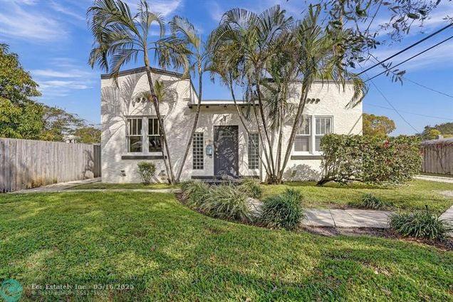 411 SW 19th St Unit 1 Fort Lauderdale, FL House Active - Photo 1 of 38. Opens carousel modal