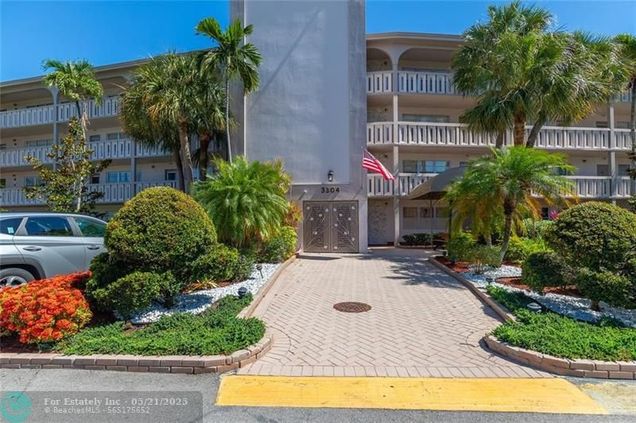 3304 Aruba Way Unit L3 Coconut Creek, FL House Active - Photo 1 of 54. Opens carousel modal