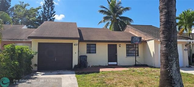 5078 AMBLER LN Unit 01