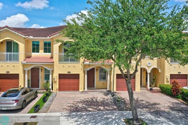 981 SW 149th Ct Unit 981 Miami, FL Condo Active - Photo 1 of 54. Opens carousel modal