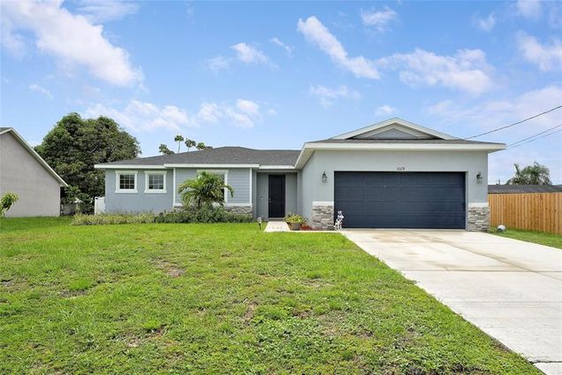 2678 SW Cadet Cir