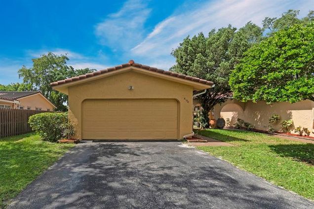 8160-8170 NW 40th St Coral Springs, FL Multifamily Active - Photo 1 of 42. Opens carousel modal