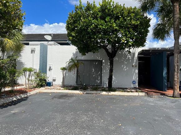#F10514084 Miami Lakes, FL House Active - Photo 1 of 5. Opens carousel modal