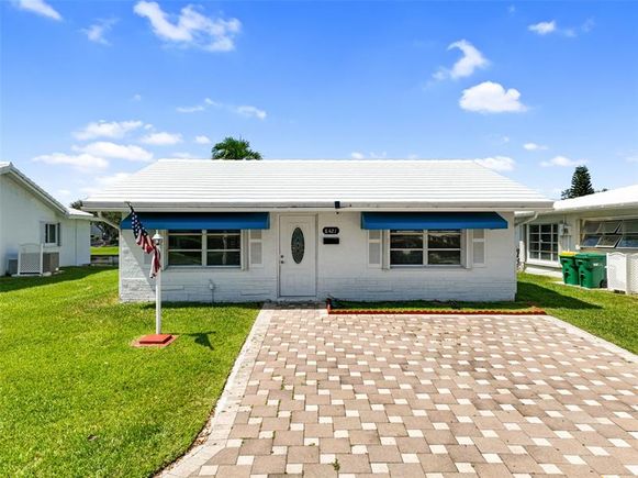 8421 NW 59th Pl
