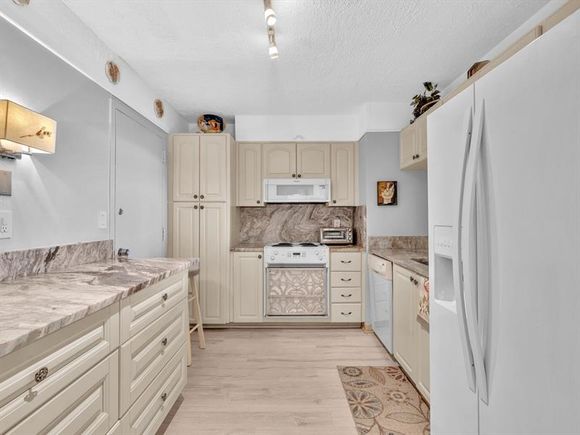 1150 Hillsboro Mile Unit 406 Hillsboro Beach, FL Condo Active - Photo 1 of 53. Opens carousel modal