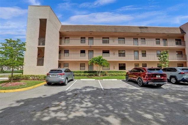 10434 Sunrise Lakes Blvd Unit 202 Sunrise, FL Condo Active - Photo 1 of 27. Opens carousel modal