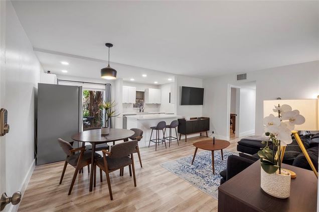 1826 N Dixie Hwy Unit 104 Fort Lauderdale, FL Condo Active - Photo 1 of 33. Opens carousel modal