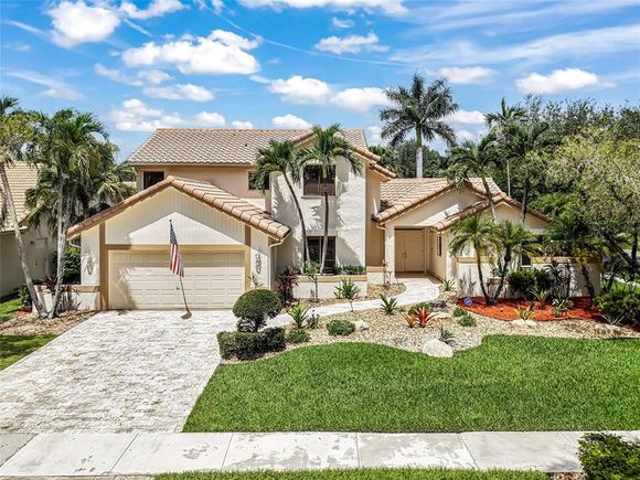 1881 NW 106th Ter