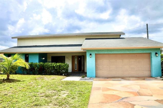 2910 NW 53rd Ter