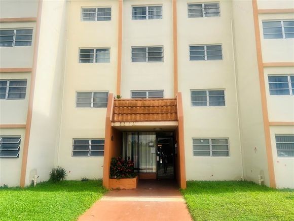 2201 NW 41st Ave Unit 203