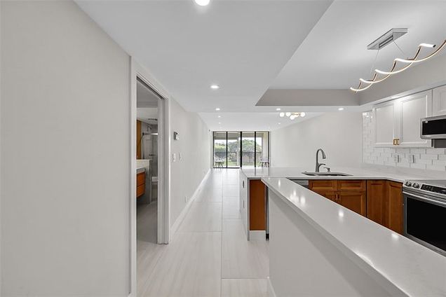 6547 Coral Lake Dr Unit 411