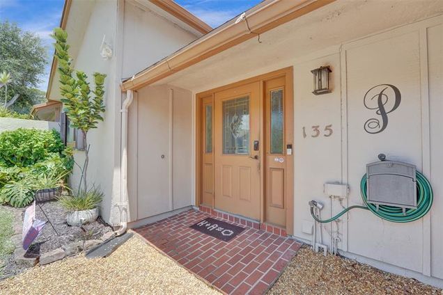 2400 SW 19th Ave Unit 135