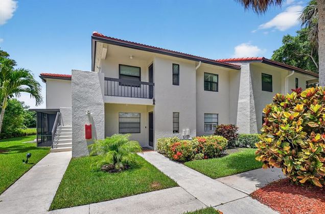 21669 Tall Palm Cir Unit 1B