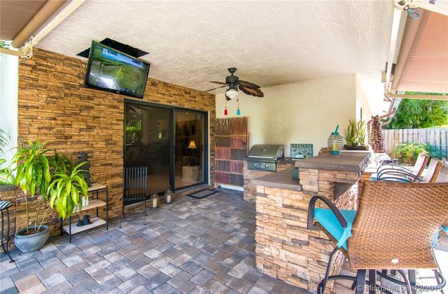 1420 Lakeview Cir Coral Springs, FL House Sold - Photo 1 of 42. Opens carousel modal