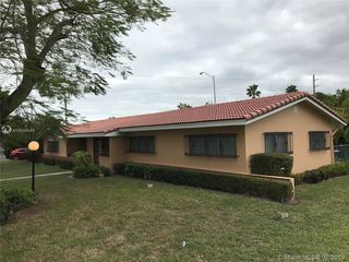 5601 SW 74th Ct