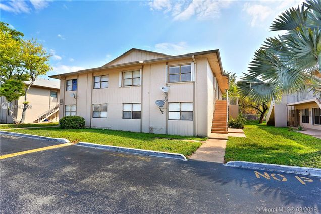 15348 Sunset Dr Unit 23-13 Miami, FL Condo Sold - Photo 1 of 13. Opens carousel modal