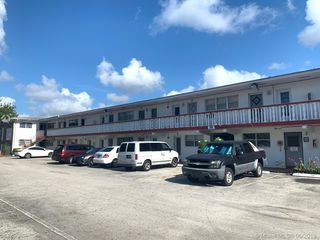 245 NE 191st St Unit 3006