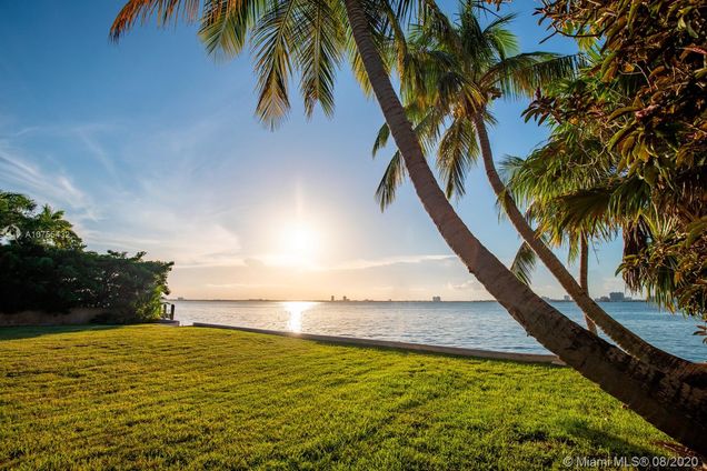4766 N Bay Rd Miami Beach, FL Plot of land Sold - Photo 1 of 9. Opens carousel modal