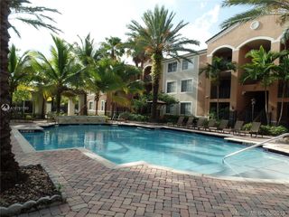 6831 SW 44th St Unit 209