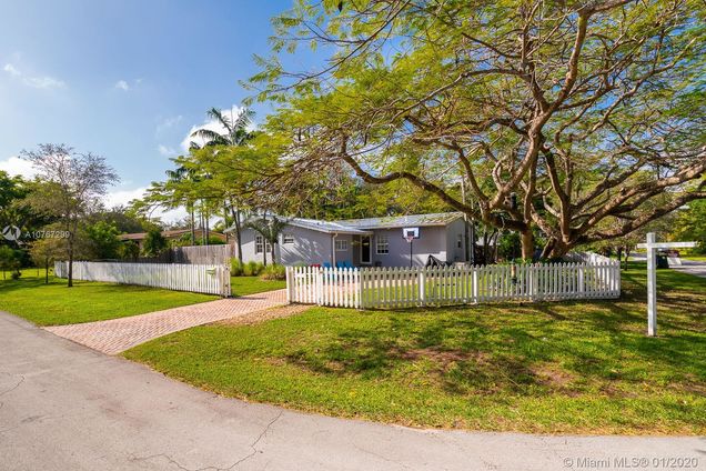 6520 SW 76th St South Miami, FL House Sold - Photo 1 of 24. Opens carousel modal