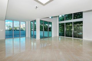 7928 East Dr Unit 106