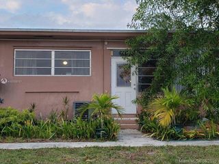 250 NE 191st St Unit 3004A