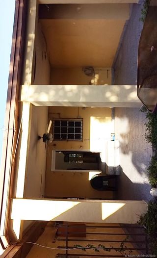10430 NW 35th Pl