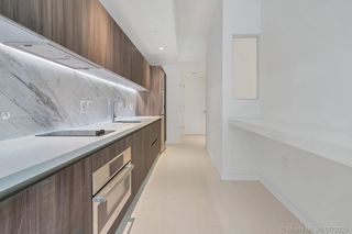 851 NE 1st St Unit 302