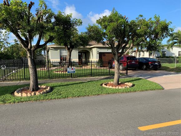 621 NW 16th St Pompano Beach, FL House Sold - Photo 1 of 17. Opens carousel modal