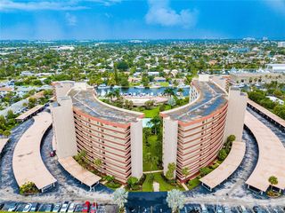 2731 NE 14th St Cswy Unit 526