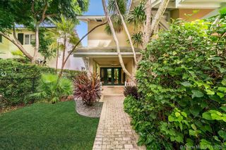 3601 N Bay Homes Dr