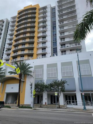 900 SW 8th St Unit 1504