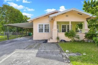 760 NW 29th Ter