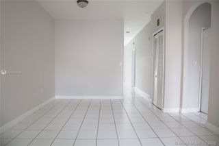 1663 SE 29th St Unit 106