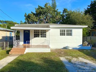 2911 NW 43rd Ter