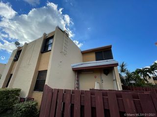 211 W Park Dr Unit 1-203