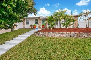 1430 Hillcrest Dr