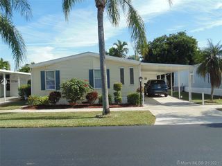6602 NW 37th Ave