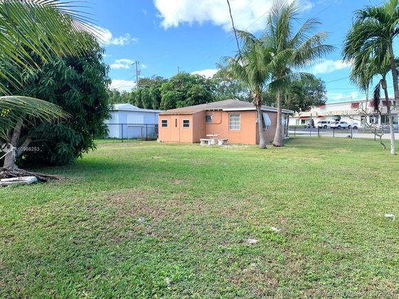 105 Harbor Dr Key Largo, FL House Sold - Photo 1 of 10. Opens carousel modal