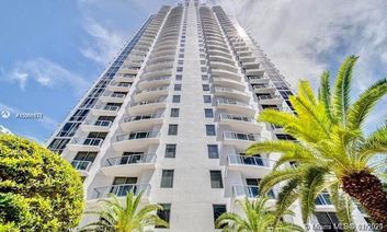 1050 Brickell Ave Unit 1904