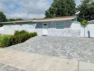 1825 NW 172nd Ter
