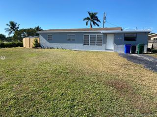 2201 W River Dr