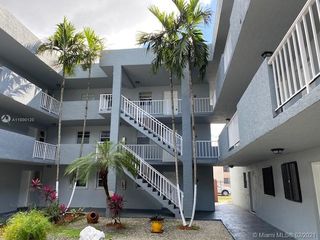1725 W 60th St Unit F304