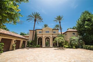 4411 Pine Tree Dr