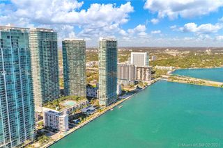 650 NE 32nd St Unit 1001