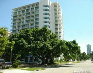 2021 SW 3 Av Unit 1202