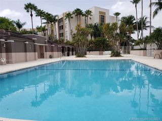 9755 NW 52nd St Unit 406