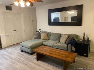 3040 NW 68th St Unit 103