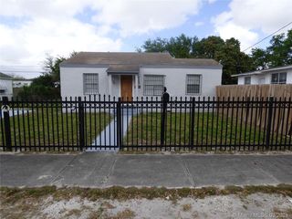 1763 NW 82nd St