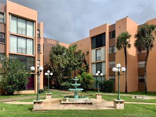 9420 W Flagler St Unit 313